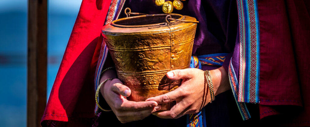 Situla v rokah