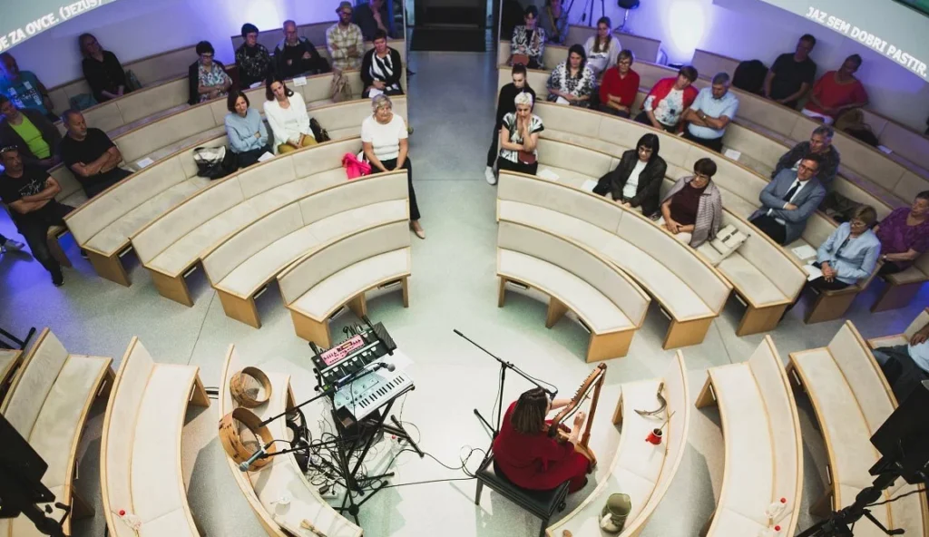 Sem glasba, sem mesto - koncert harfa