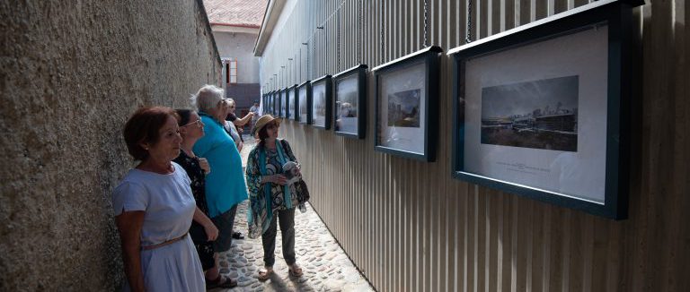 Obiskovalci na festivalu Art Stays na Ptuju