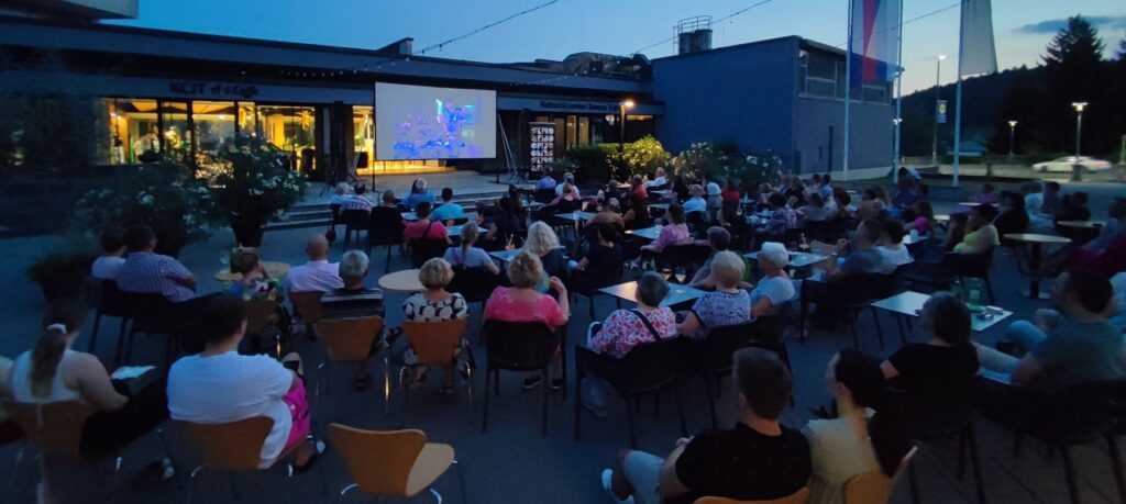 Poletni filmski večeri KCJT - kino na prostem - Novo Mesto