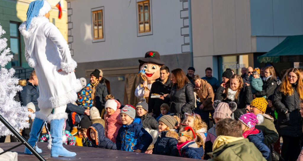 December semič - otroški program
